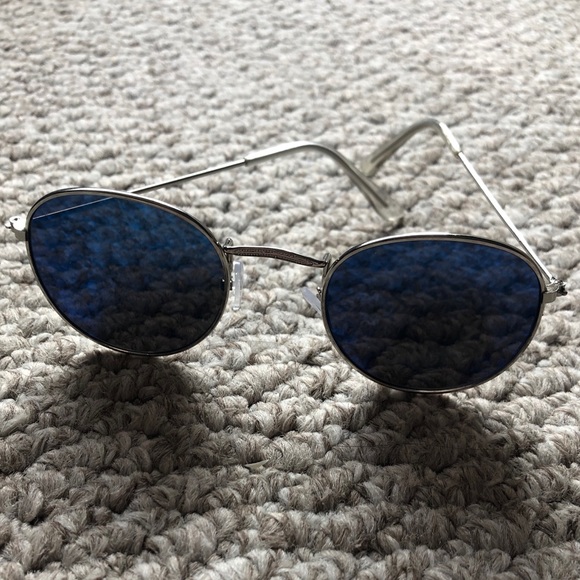 Blue Reflective Oval Sunglasses - Picture 2 of 4